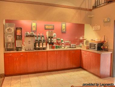 Super 8 By Wyndham Rogers Minnesota Restaurant photo